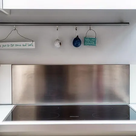 Joivy Isotta's House With 2 Cosy Balconies Apartment Como