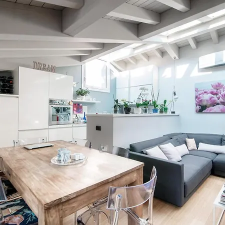 Joivy Isotta's House With 2 Cosy Balconies *