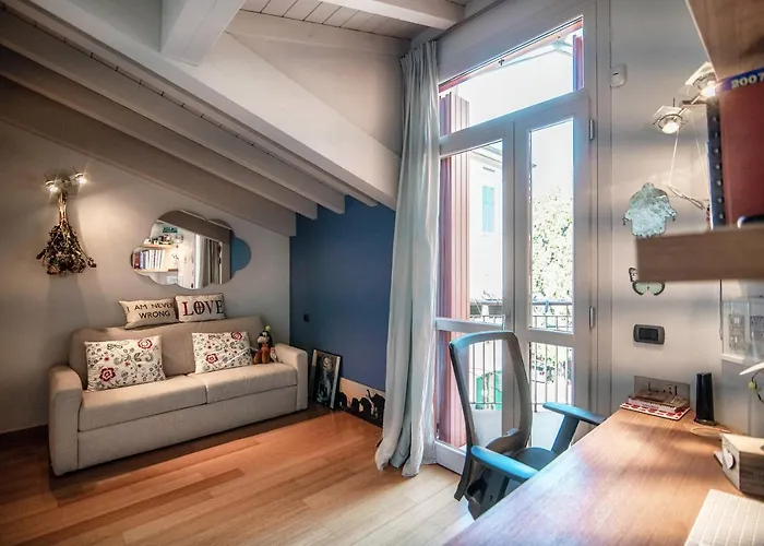 Joivy Isotta's House With 2 Cosy Balconies アパート コモ
