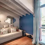 Joivy Isotta's House With 2 Cosy Balconies Como